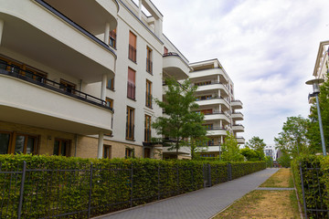 Obraz na płótnie Canvas Frankfurt am Main city, Germany, district Gallus: modern apartments