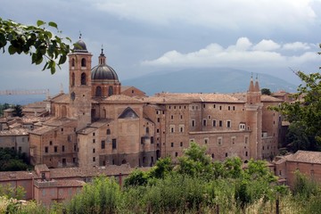 Fototapeta na wymiar View of Urbino with the palace