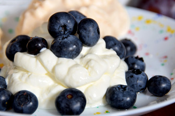 yogurt with fresh blueberries and meringue cake