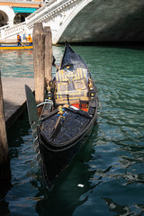 Fototapeta na wymiar Gondola nel Canal Grande di Venezia