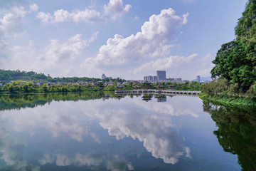 Obraz premium Seven Stars Cave Scenic Park in Zhaoqing City of Guangdong Province centers around the Star Lake and the Seven Peaks