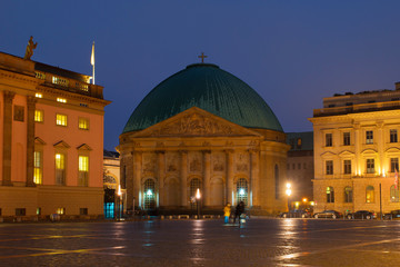 Fototapeta na wymiar Church in Berlin at night 