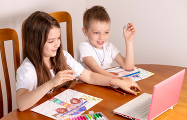 distance education of children, drawing online in quarantine, online drawing lesson