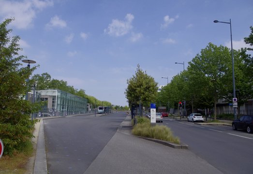 Station des bus Avenue Fréville