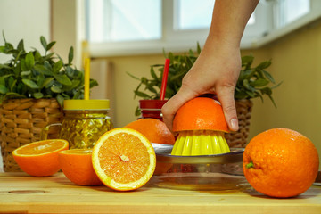 preparing fruit juice