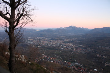 Panorama Avellino, paesaggio, avellino dall'alto, tramonto da montevergine