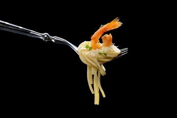 Shrimp spaghetti on fork