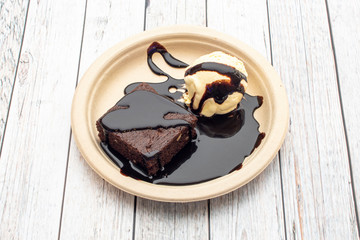 Brownie with ice cream