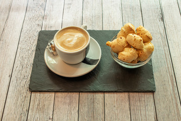 coffee with milk and fritters