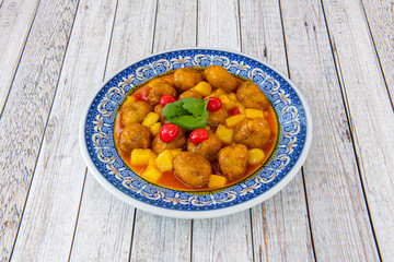 Chinese sweet and sour chicken dish