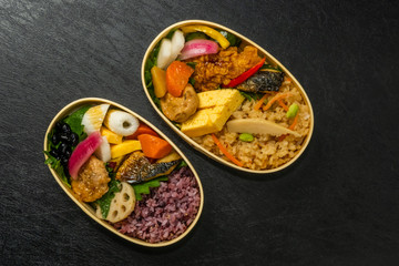 お弁当　Japanese style famous lunch box (bento)