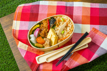 お弁当　Japanese style famous lunch box (bento)