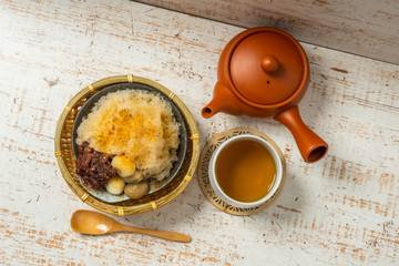 和風ほうじ茶 かき氷　japanese type of epidemic shaved ice