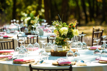 Arrangement for an outdoor forest ceremony