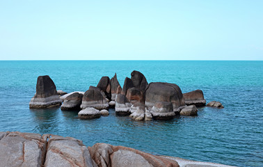 Fototapeta premium Beautiful rock and sea at Hin Ta Hin yai, landmark of Koh Samui, Thailand