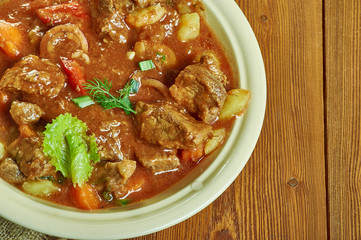 Railway lamb curry