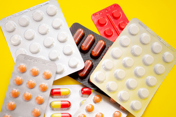 White medicine pill, tablet, capsule and halth 