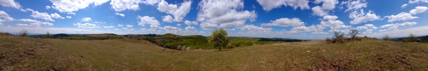 Fototapeta na wymiar panorama of the mountain