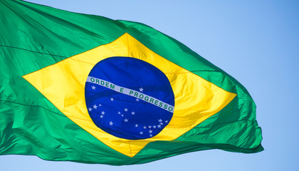Bandeira do Brasil ao vento