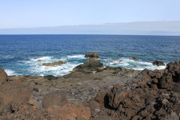 sea and rocks