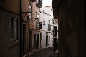 Gasse in Lissabon