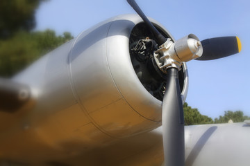 Grumman HU-16. Motor mi Propeller.
