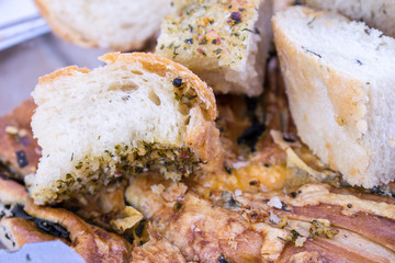CU garlic bread and herb bread, South Africa