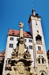 Würzburg, Vierröhrenbrunnen und Altes Rathaus