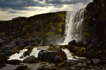 Cascada Oxararföss, Islandia.