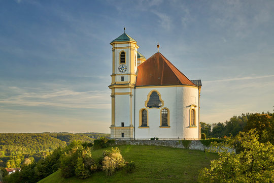 Kirche, Wallfahrtskirche, St. Maria Himmelfahrt, Marienberg, Burghausen, Landkreis Alt&ouml;tting, Oberbayern, Bayern, Deutschland, Au&szlig;em