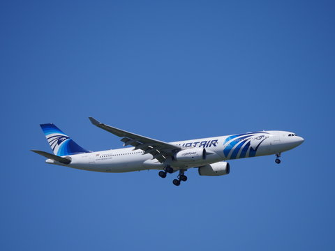 Egyptair A 330 Atterrissage