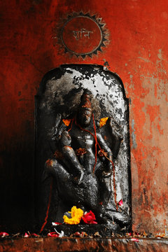Hindu god statue, New Delhi, India 