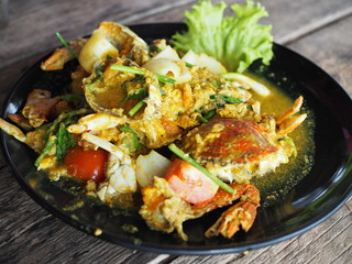 
Stir Fried Crab with Curry Powder