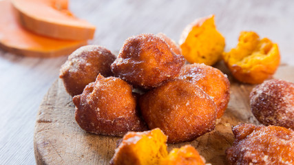 Buñuelos de calabaza con azúcar