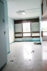 hôpital clinique abandonné désaffecté cassé détruit