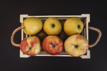 Apples in a crate 