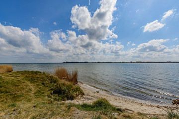 Insel Rügen - Naturstrand bei Venzvitz, Strelasund