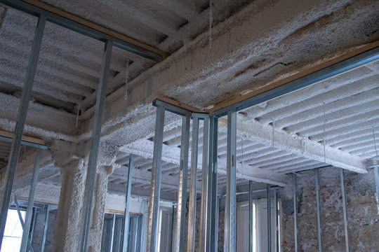 Obras de aislamiento ac&uacute;stico y placas de yeso laminado