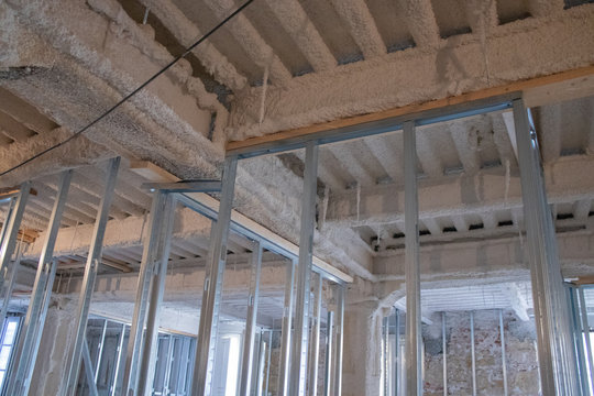 Obras de aislamiento ac&uacute;stico y placas de yeso laminado
