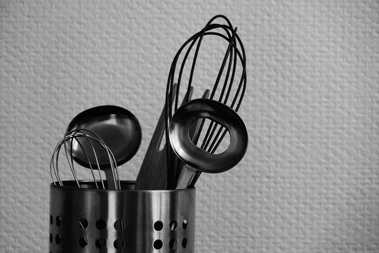 Elementos de cocina en blanco y negro