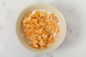 corn flakes meal healthy fresh cereal in a bowl