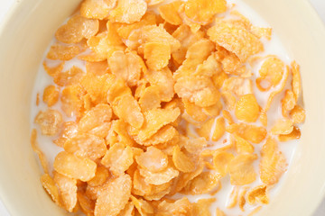 corn flakes meal healthy fresh cereal in a bowl