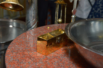 Accessories of a priest for Christian baptism 