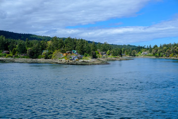 Fototapeta na wymiar coast with houses vancouver canada