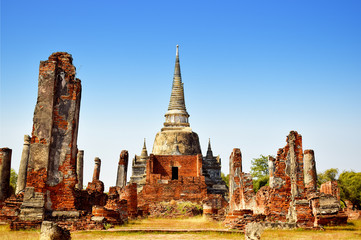 Obraz premium Landscape Ayutthaya Historical Park in Ayutthaya,Thailand