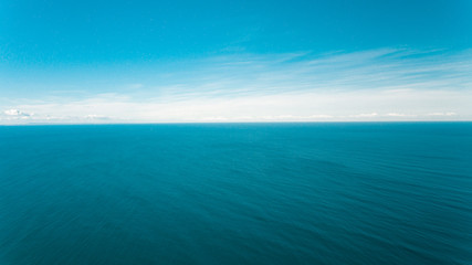 Obraz premium Aerial Views of Coastline and waves and beaches along the Great Ocean Road, Australia