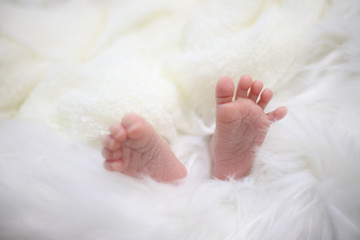 
赤ちゃんの足