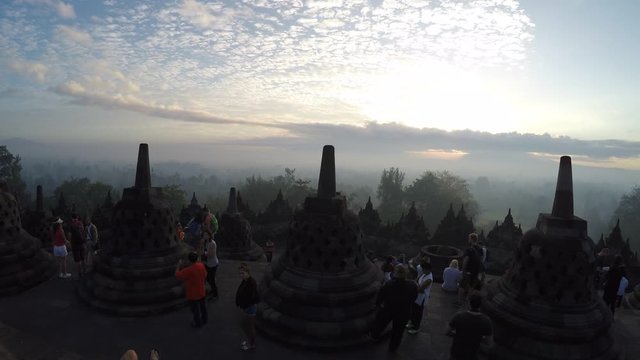 Amanecer en templo Borobudur (Indonesia) Timelapse 