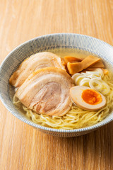 塩ラーメン　Shio Ramen (Japanese salt flavour noodle)
