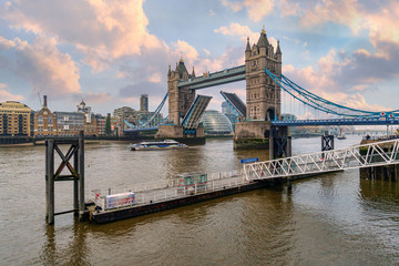 Tower Bridge London at sunset, an old bridge over the river Thames, United Kingdom, Great Britain, England © kfritsch_69